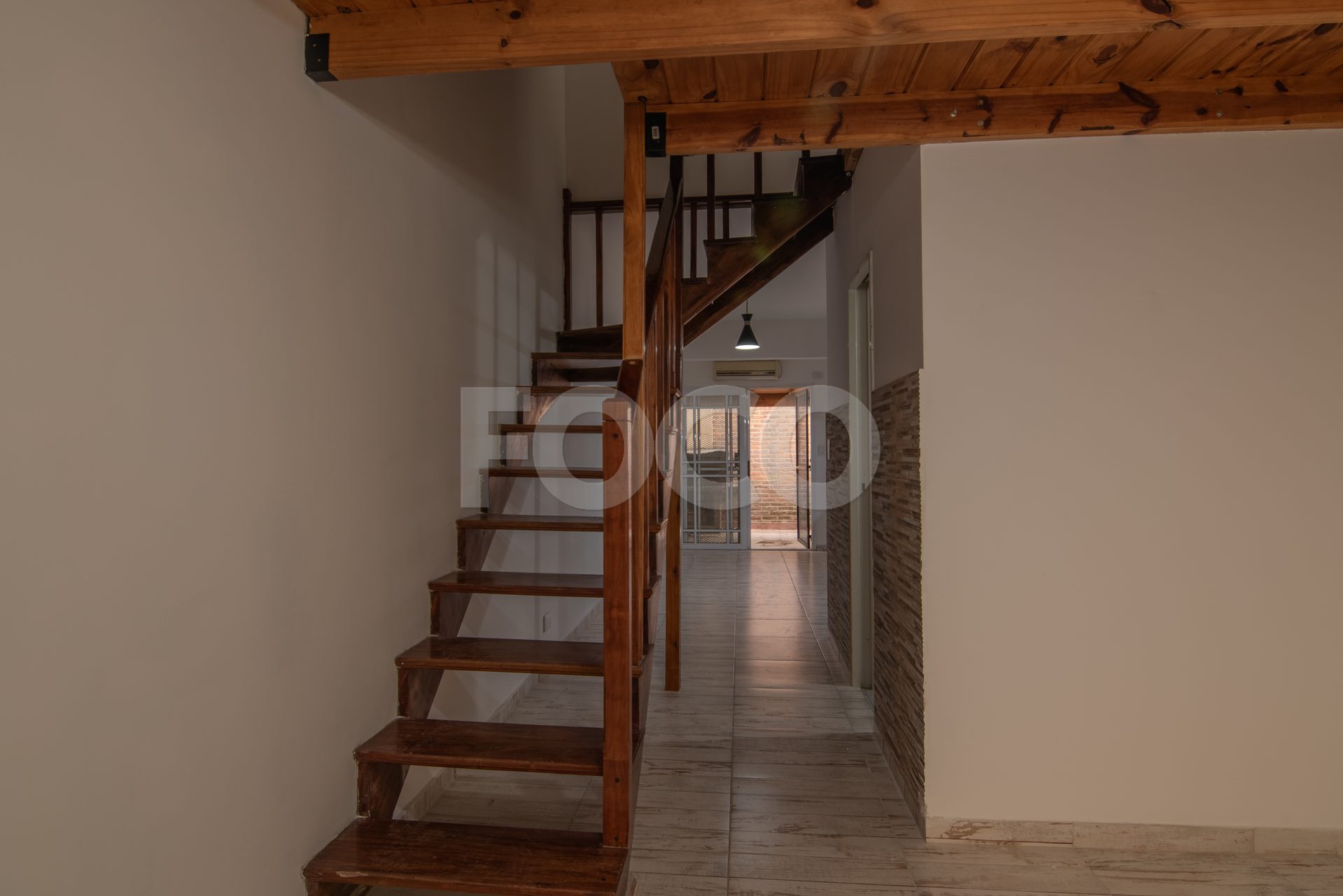 Escalera y circulación